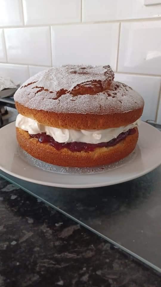 Victoria Sponge Cake In Air Fryer All Guides Recipes