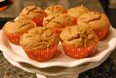 2-Ingredient Pumpkin Muffins