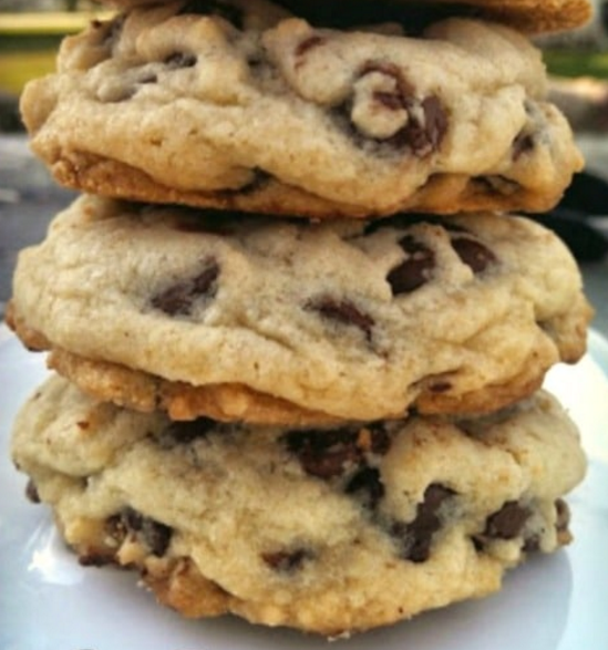 OMG Best Chocolate chip cookies EVER