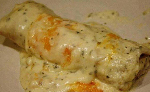 SOUR CREAM CHICKEN ENCHILADAS RECIPE