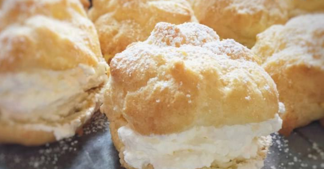 Delicious FAMOUS CREAM PUFFS