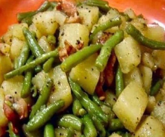 Crockpot Ham, Green Beans and Potatoes
