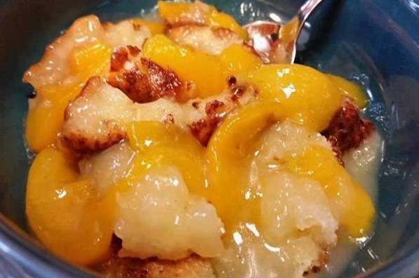 Easy Peach Cobbler Recipe