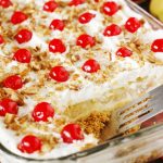 how to make no-bake banana split cake