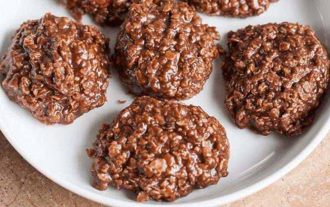 Chocolate & Peanut Butter No Bakes