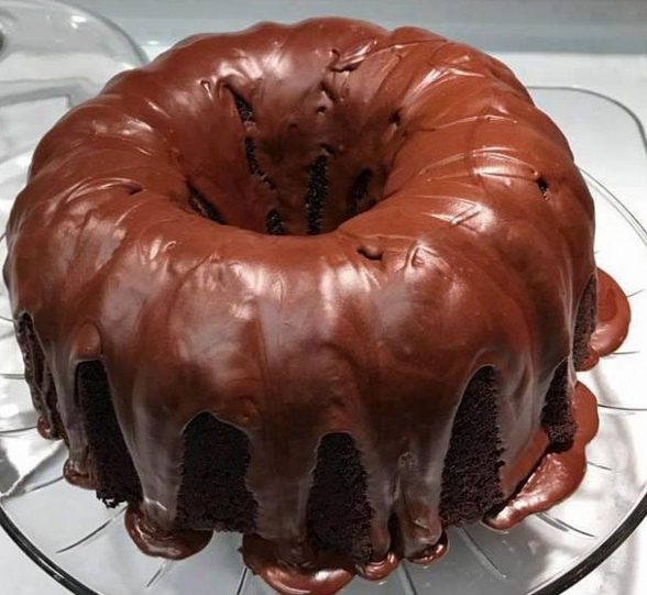 AWESOME CHOCOLATE CAKE