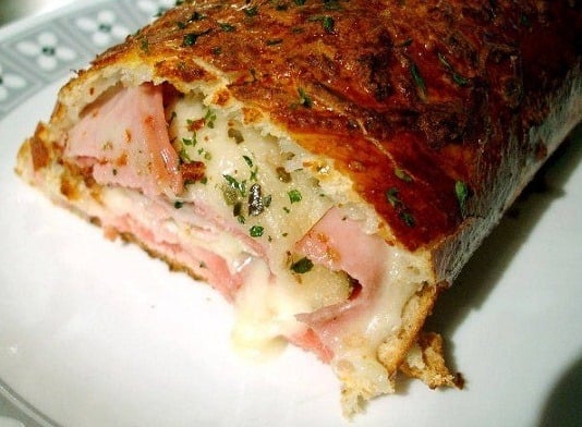 Easy And Yummy Stromboli