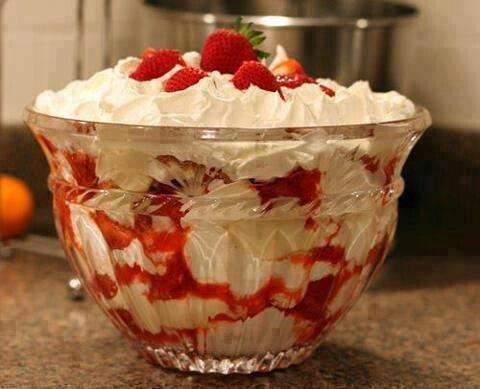 Southern Strawberry Punch Bowl Cake Recipe