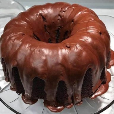 AWESOME CHOCOLATE CAKE