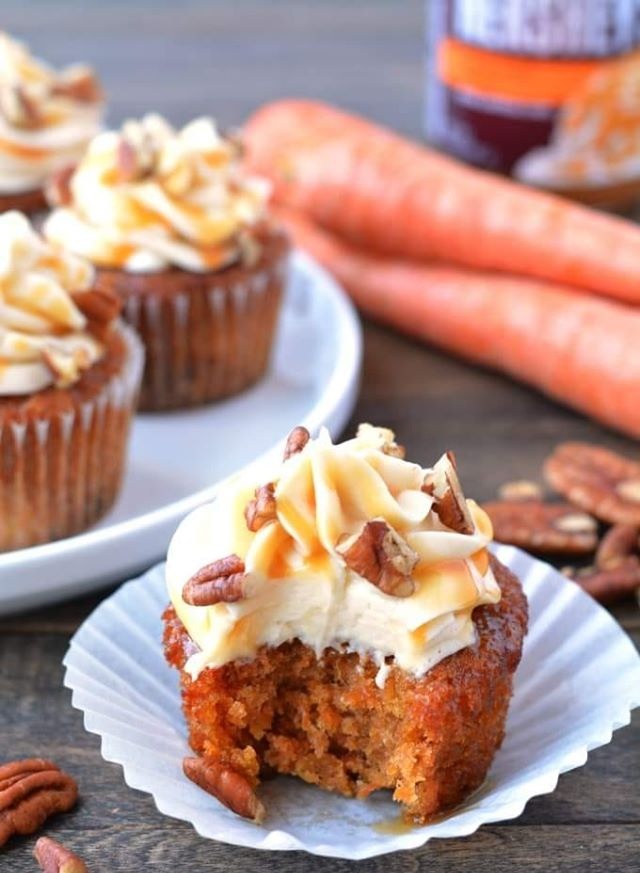 carrot cake cupcakes