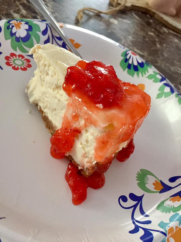 New York cheesecake – strawberry topping