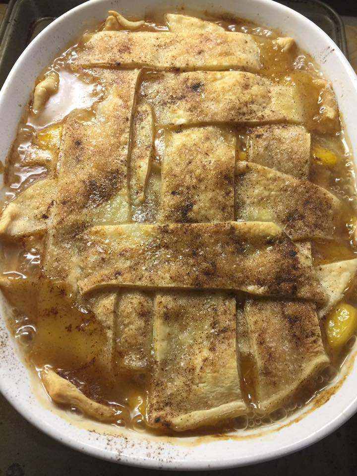 OLD SCHOOL PEACH COBBLER