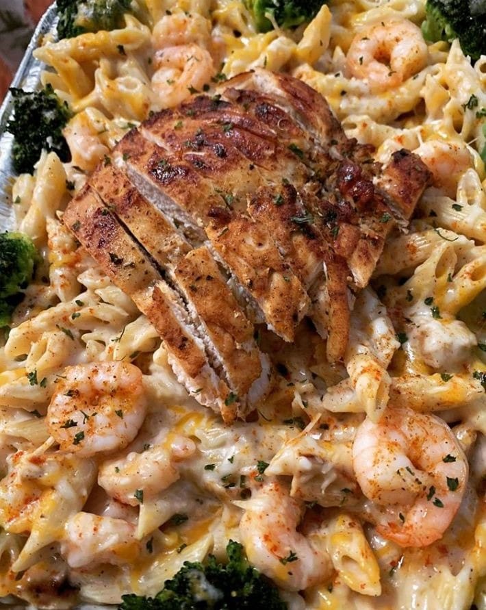 CHICKEN AND SHRIMP PASTA ! Food insurance