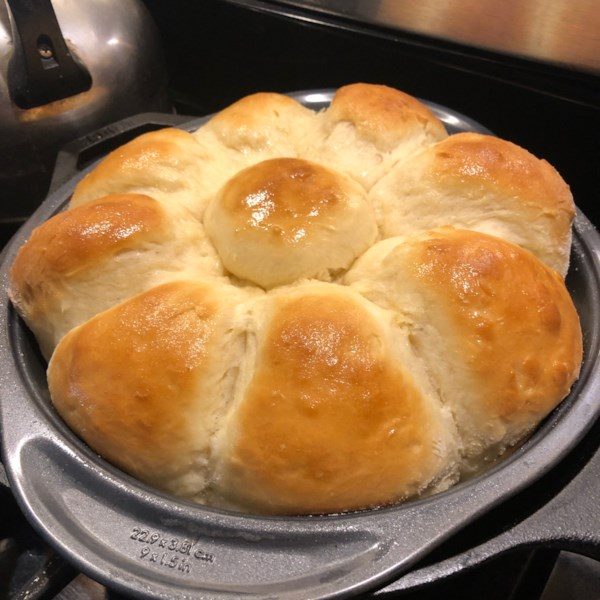 Old-Fashioned Soft and Buttery Yeast Rolls