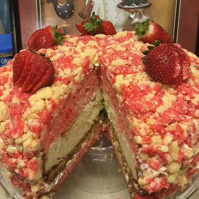 Strawberry Crunch Cake recipe