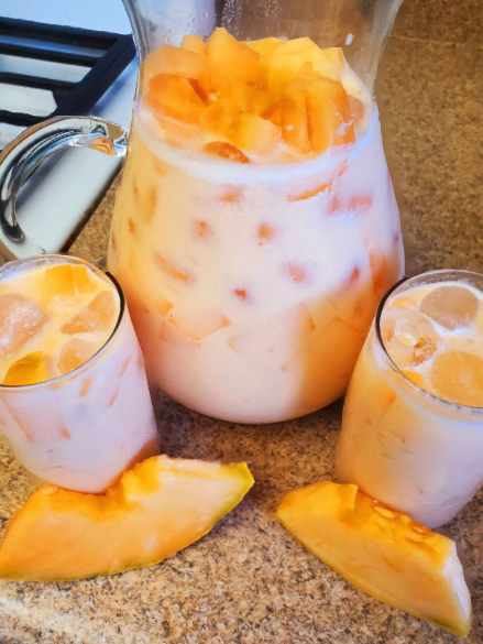 Agua de Melon con lechera