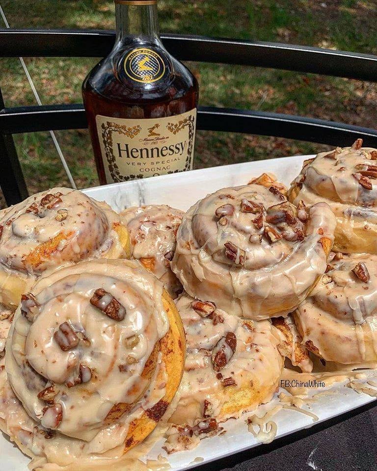 HENNESSEY PECAN CINNAMON ROLLS