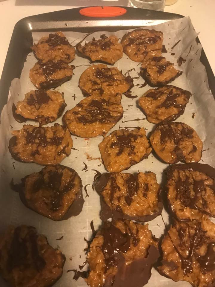 No bake salted caramel coconut macaroons