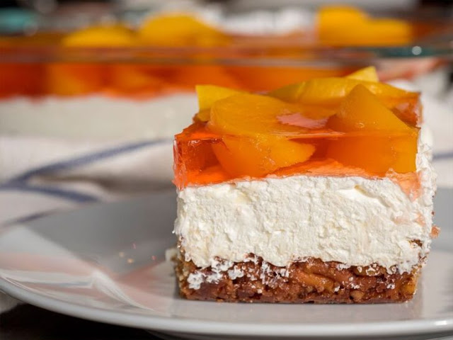 Peach Pretzel Jello Salad
