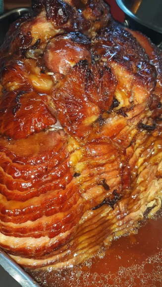 Baked Ham with Brown Sugar Glaze