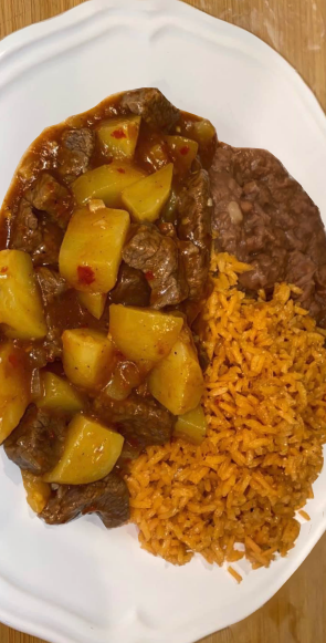 Carne Guisada con Chile de Arbol