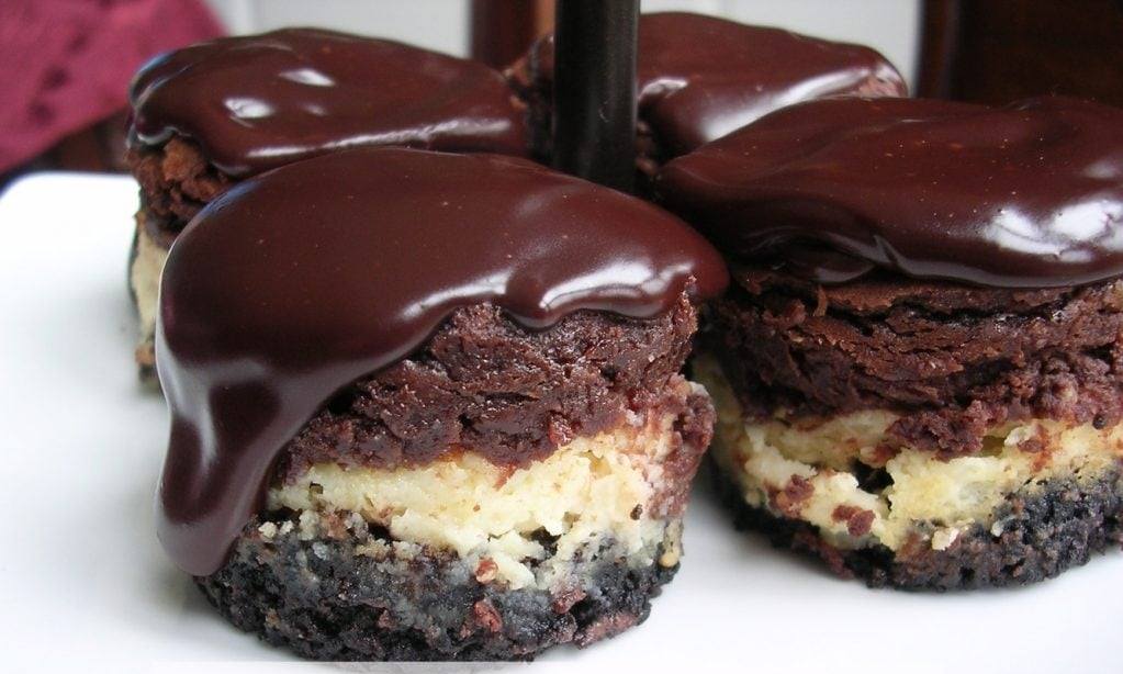 IRISH CREAM MINI-CHEESECAKES