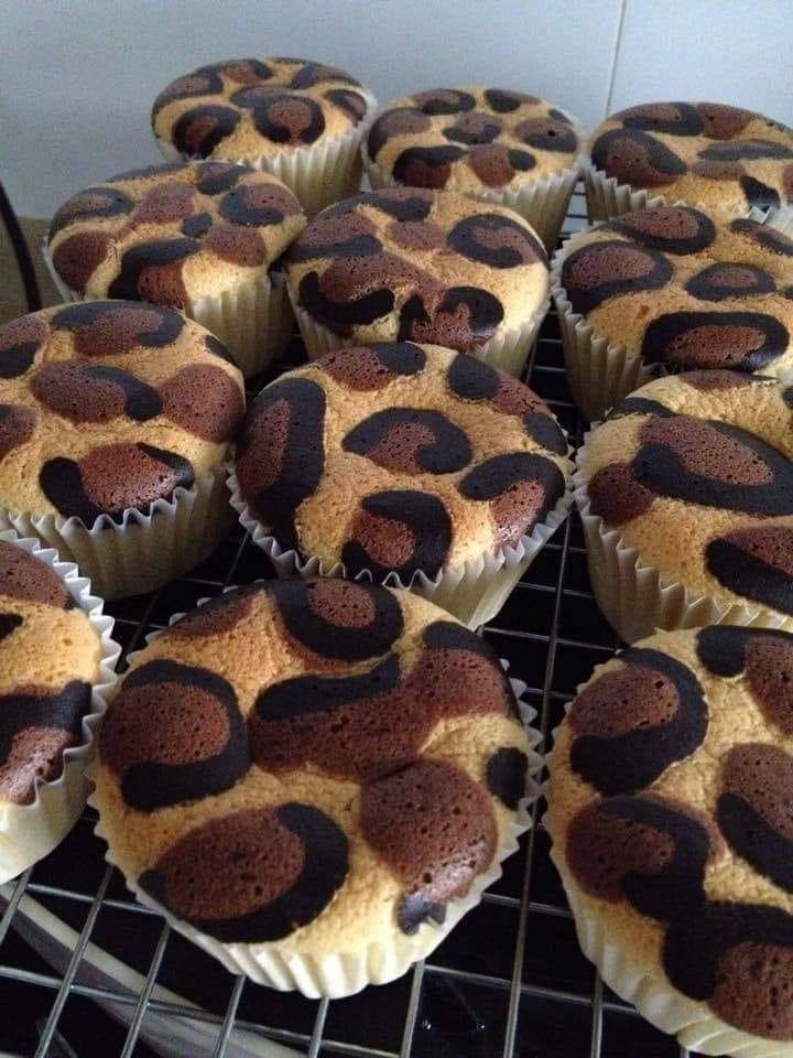 Leopard print cup pies