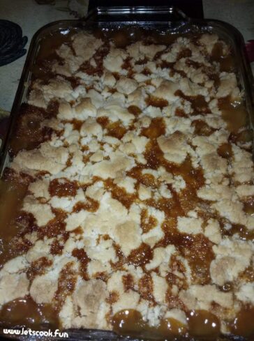 Easy Caramel Apple Cobbler Dump Cake Recipe