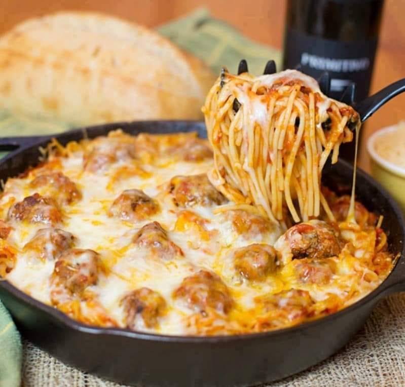 Baked Spaghetti & Meatballs