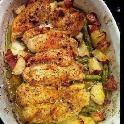 Garlic & Lemon Chicken With Red Potatoes & Green Beans
