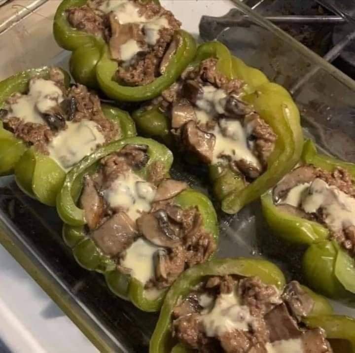 PHILLY CHEESESTEAK STUFFED PEPPERS