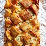 Garlic butter pizza pull apart bread
