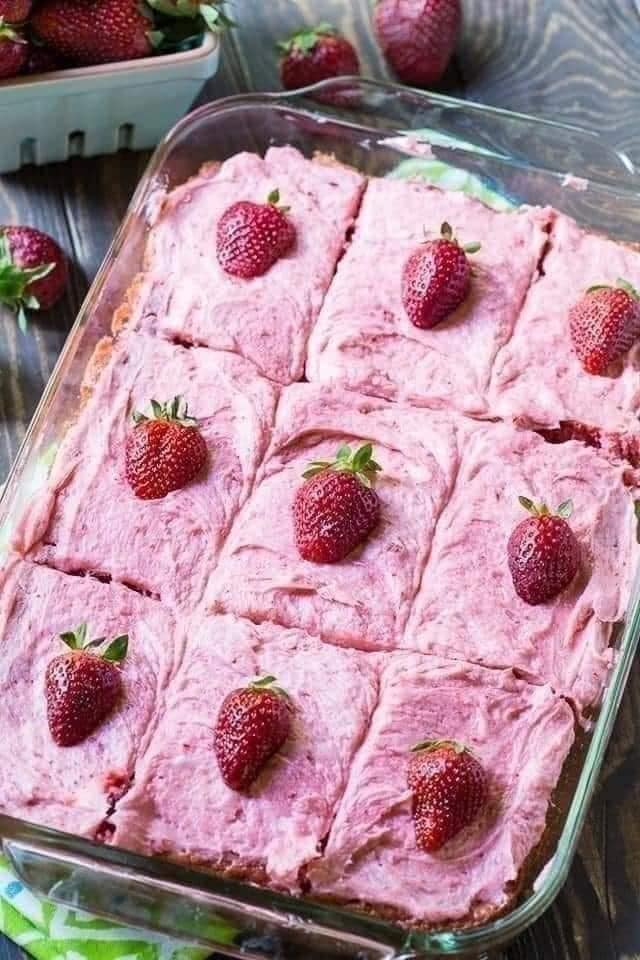 Strawberry cake