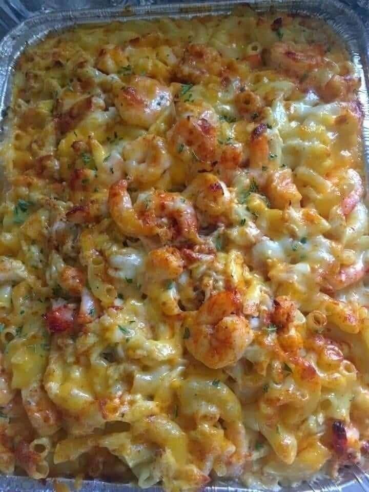 Lobster, Crab and Shrimp Macaroni and Cheese