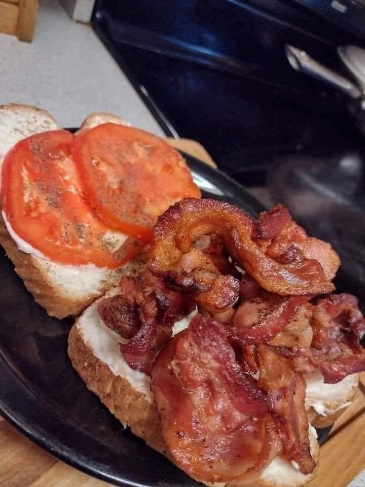 Bacon and Tomato sandwiches