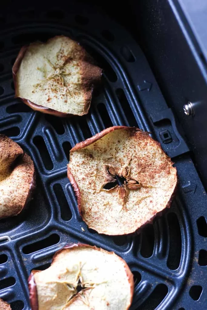 Air fryer cinnamon apple chips