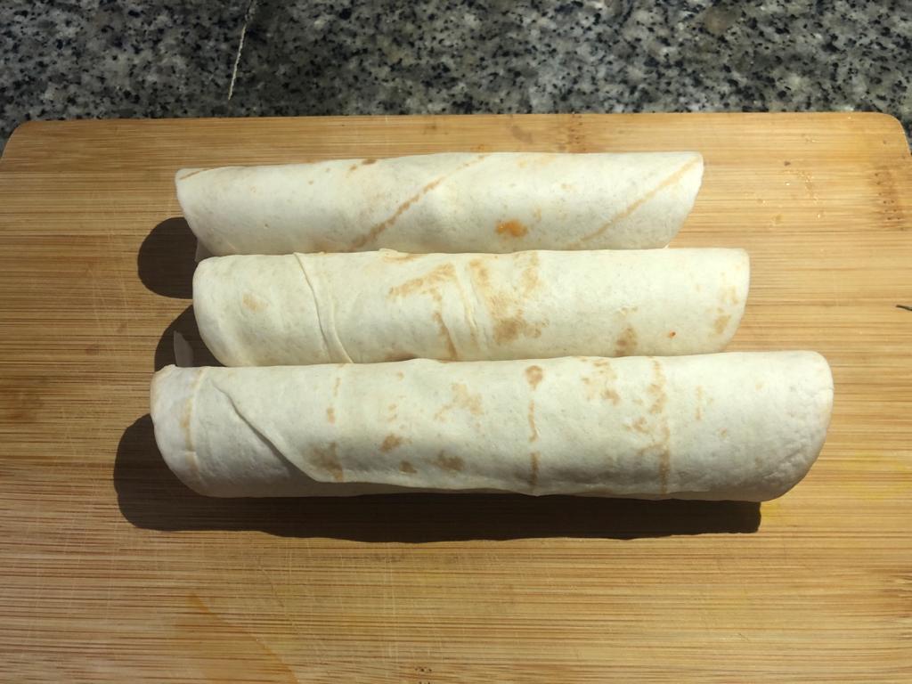 Easy Air Fryer Pizza Roll Ups