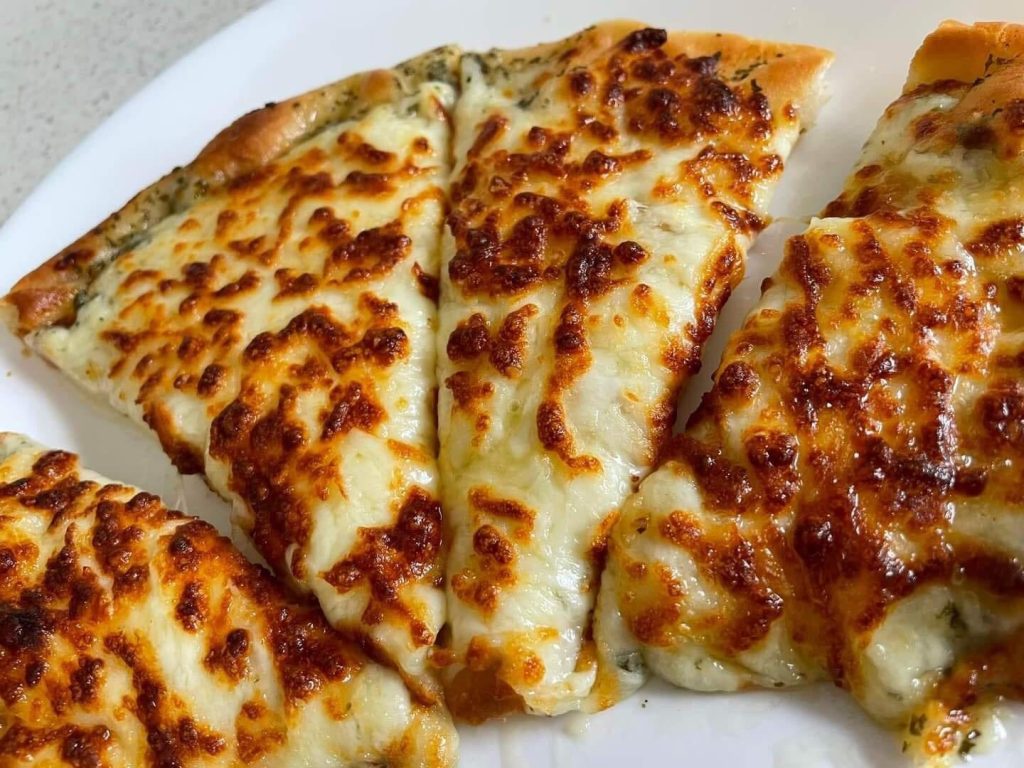 Cheesy Garlic Bread in Air Fryer