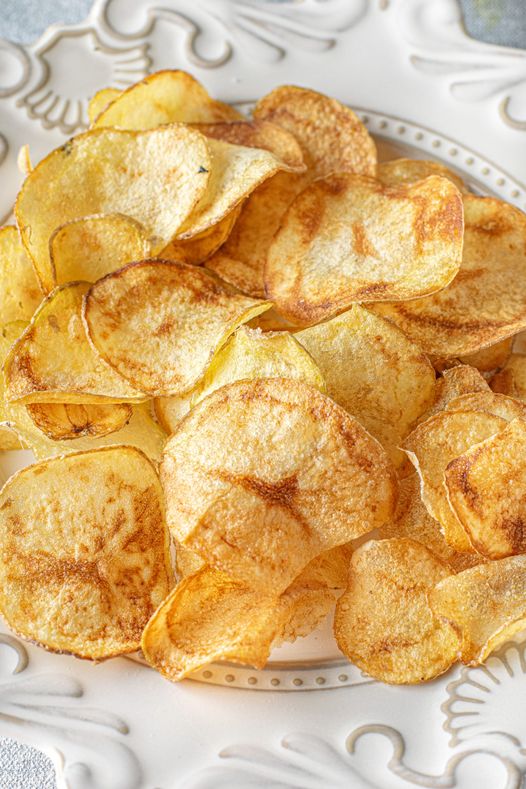 Enjoy Crispy and Healthy Air Fryer Potato Chips at Home with just 3 Ingredients