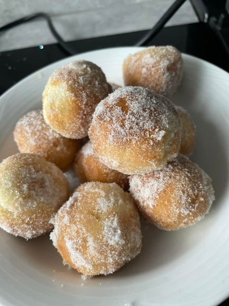 Air Fryer donut balls