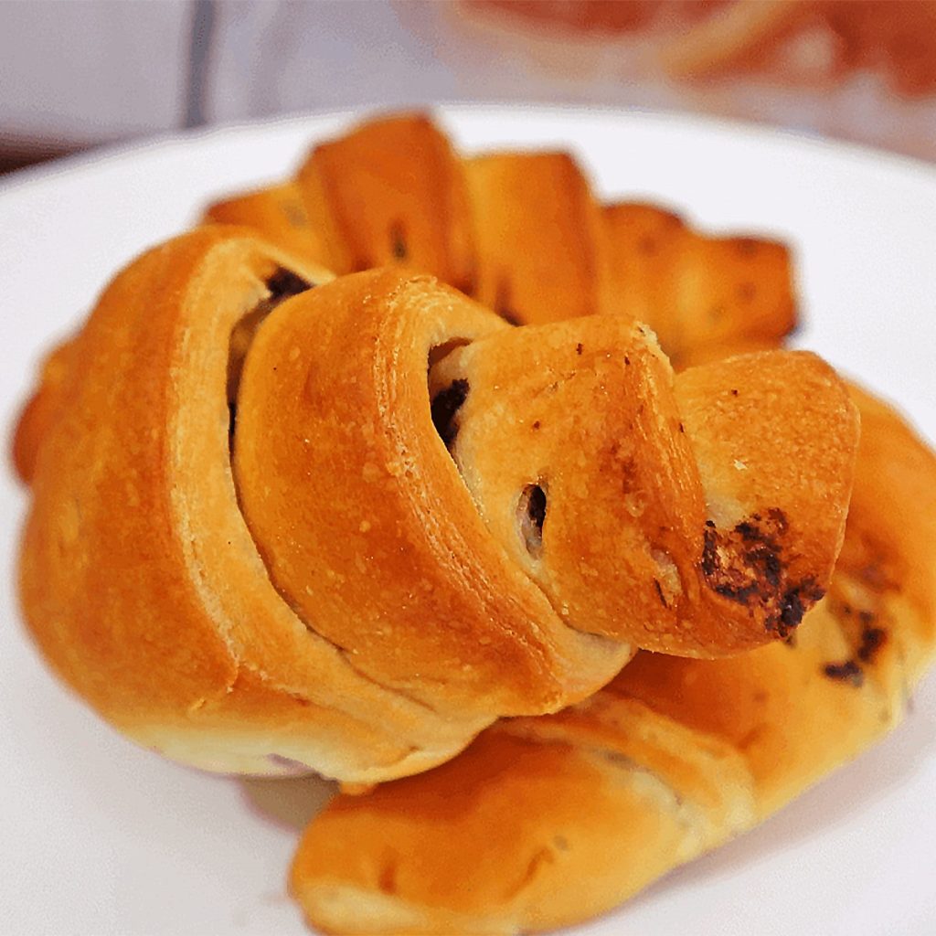 Air Fryer Croissant