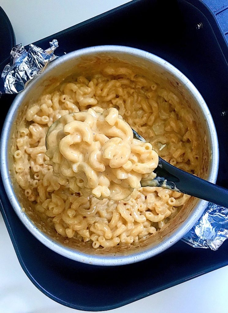 Easy Air fryer Mac and Cheese