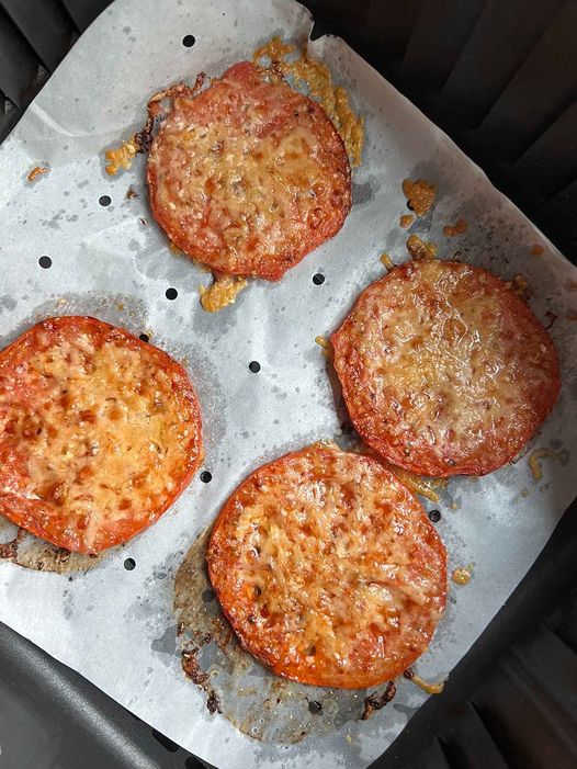 Air Fryer Tomatoes With Cheese