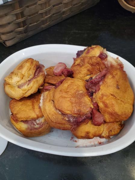 Air Fryer Strawberry Shortcake