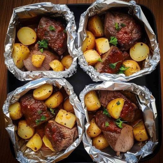 AIR FRYER GARLIC STEAK AND POTATO FOIL PACKETS