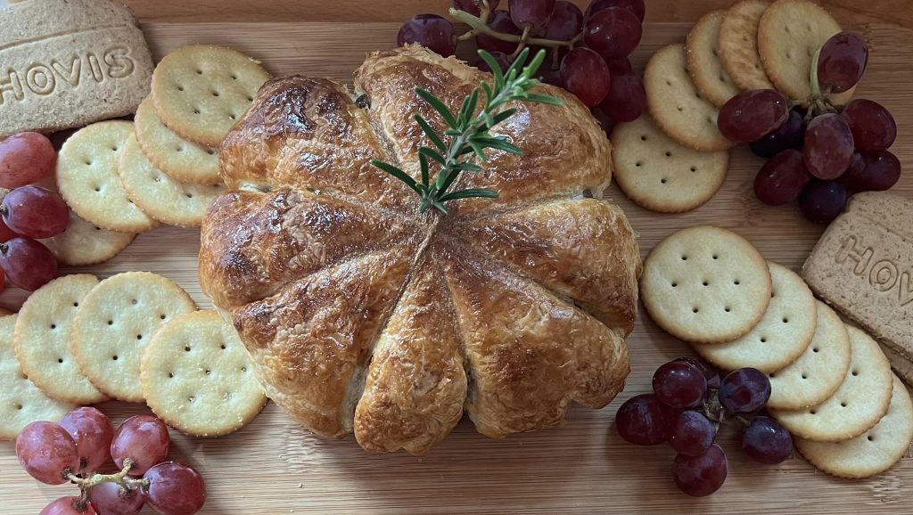 Air Fryer Pumpkin Camembert