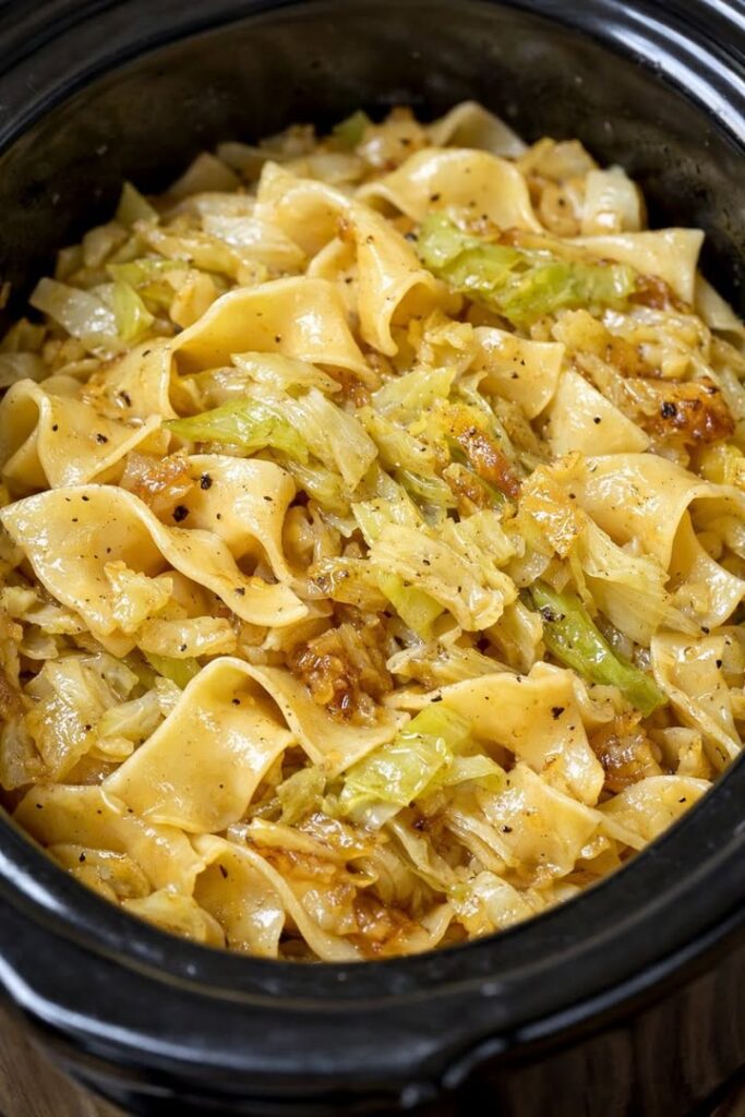 Slow Cooker Cabbage Noodles