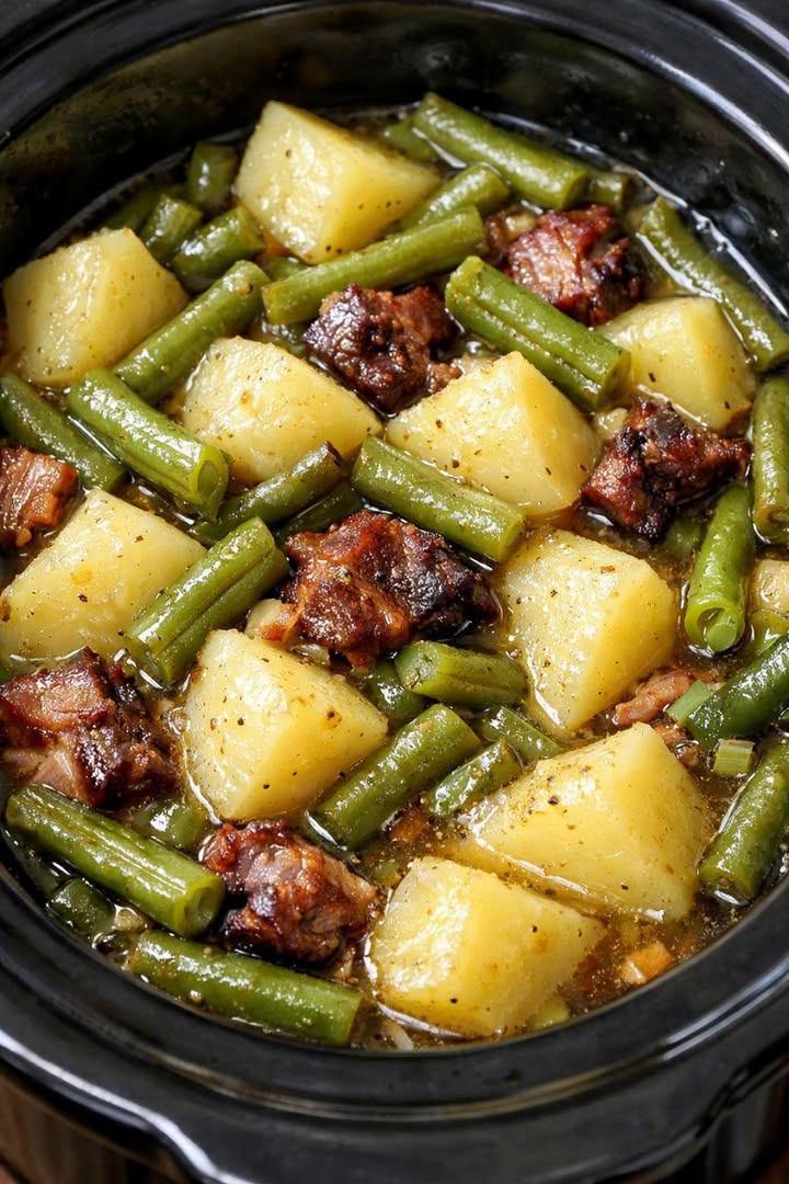 Slow Cooker Potatoes and Green Beans