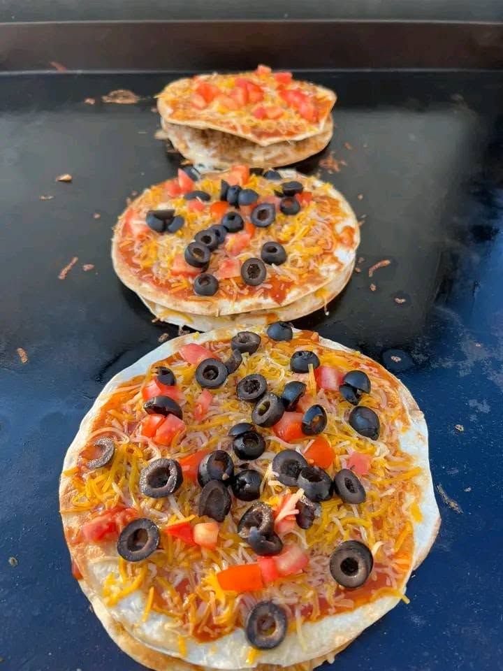 Copycat Taco Bell Mexican Pizza